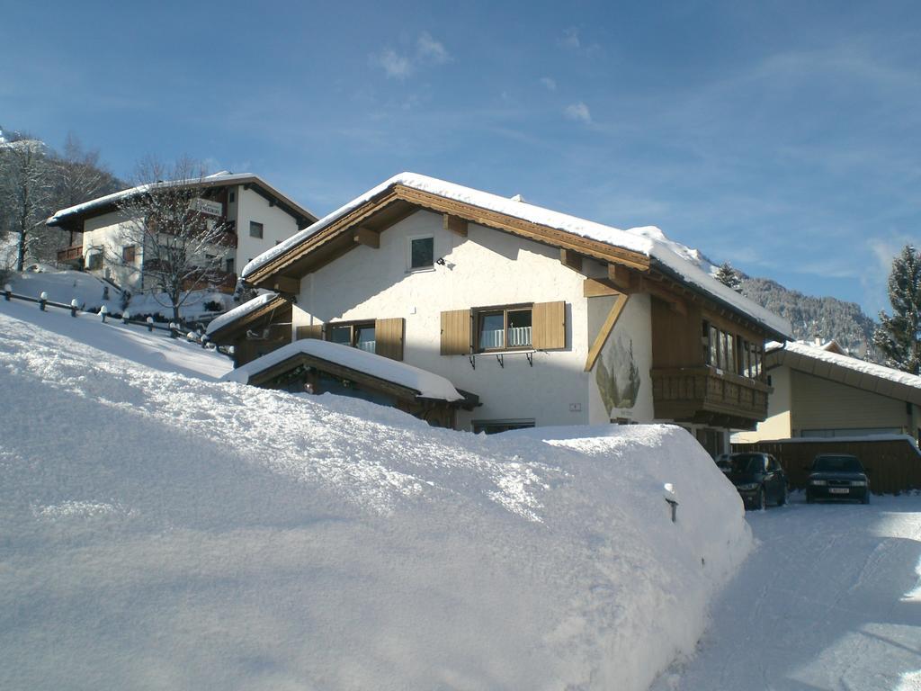 Apart Leitner Lägenhet Lermoos Rum bild